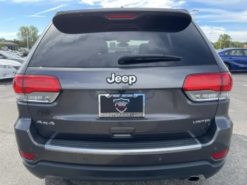 More photos of 2018 Jeep Grand Cherokee Limited 4WD at RS Motors, IN