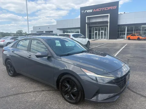Photos of 2023 Hyundai Elantra Hybrid Blue for sale in Indianapolis, IN at RS Motors