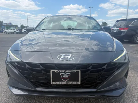 More photos of 2023 Hyundai Elantra Hybrid Blue at RS Motors, IN