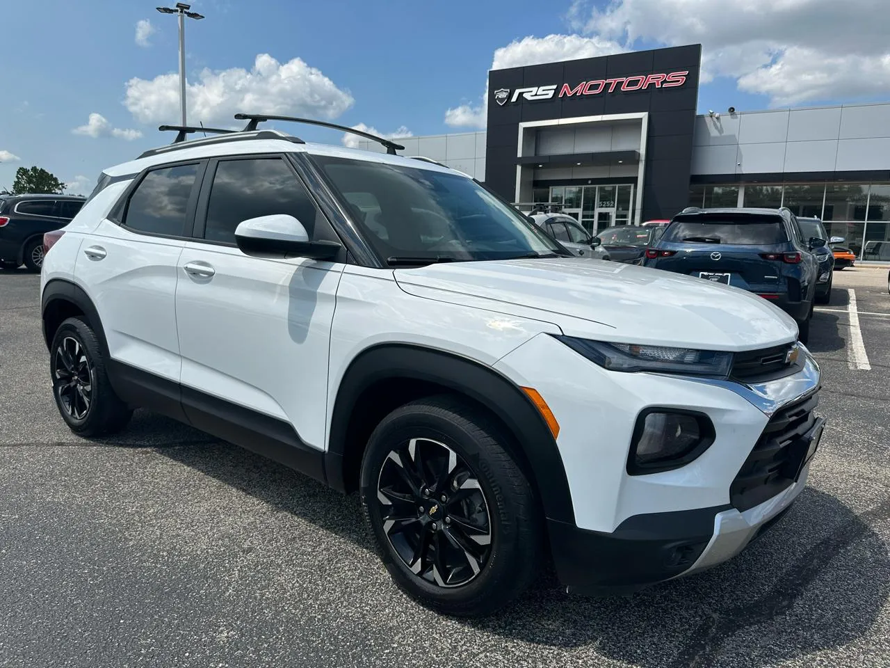 White 2022 Chevrolet TrailBlazer LT for sale in Indianapolis, IN