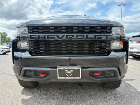 More photos of 2021 Chevrolet Silverado 1500 Custom Trail Boss Crew Cab Long Box 4WD at RS Motors, IN