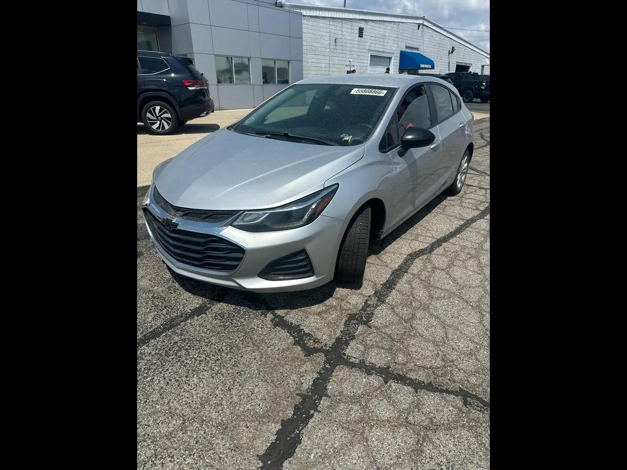 Silver 2019 Chevrolet Cruze LT Hatchback for sale in Indianapolis, IN