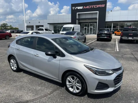 Photos of 2019 Chevrolet Cruze LT Hatchback for sale in Indianapolis, IN at RS Motors