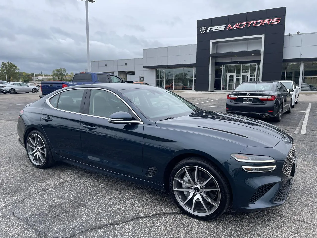 2025 GENESIS G70