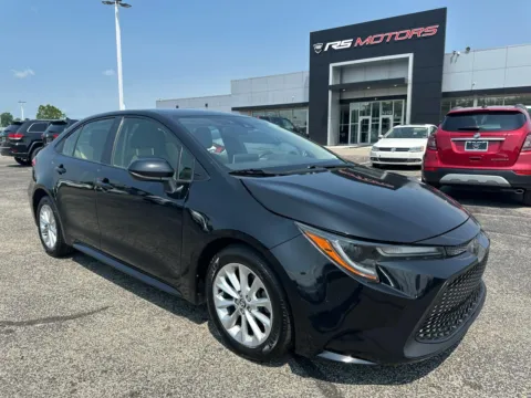 Black 2020 Toyota Corolla LE for sale in Indianapolis, IN