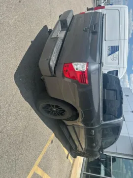 More photos of 2019 Nissan Titan SL Crew Cab 2WD at RS Motors, IN