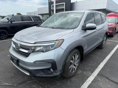 Silver 2021 Honda Pilot EXL 2WD for sale in Indianapolis, IN