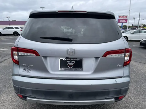 More photos of 2021 Honda Pilot EXL 2WD at RS Motors, IN