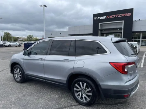Another view of 2021 Honda Pilot EXL 2WD for sale in Indianapolis, IN at RS Motors