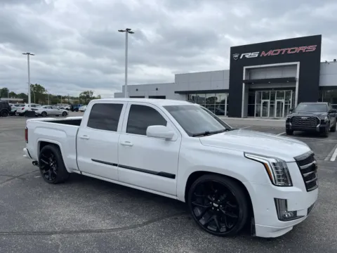 Photos of 2018 GMC Sierra 1500 SLT Crew Cab Short Box 2WD for sale in Indianapolis, IN at RS Motors
