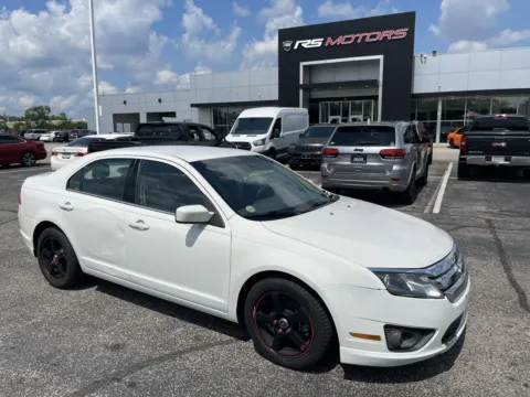 Photos of 2012 Ford Fusion SE for sale in Indianapolis, IN at RS Motors