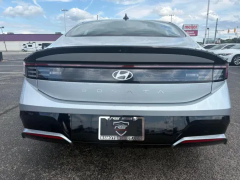 More photos of 2025 Hyundai Sonata SEL at RS Motors, IN