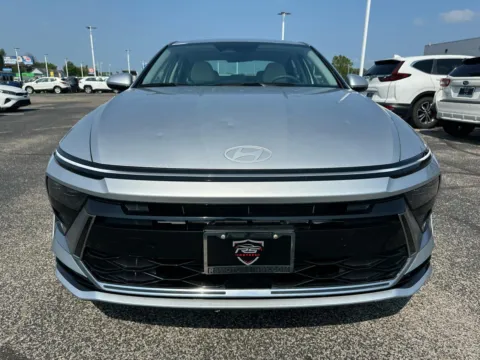 More photos of 2025 Hyundai Sonata SEL at RS Motors, IN