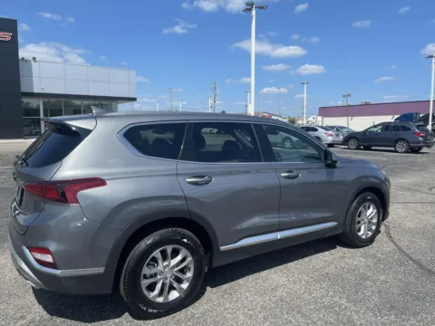 More photos of 2019 Hyundai Santa Fe SEL 2.4 at RS Motors, IN