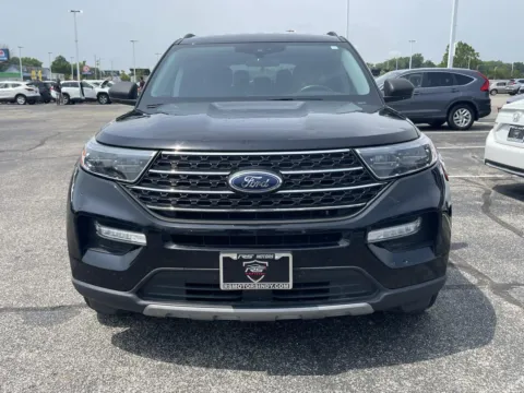 More photos of 2023 Ford Explorer XLT at RS Motors, IN
