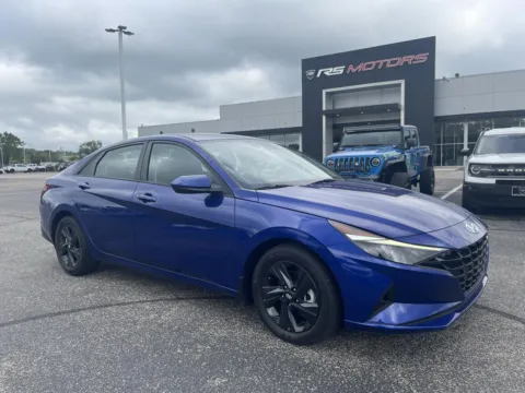 Photos of 2023 Hyundai Elantra SEL for sale in Indianapolis, IN at RS Motors