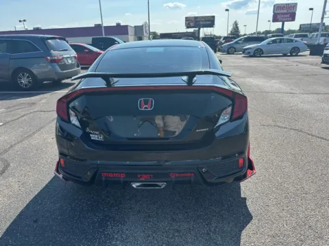 More photos of 2019 Honda Civic Sport Coupe 6M at RS Motors, IN