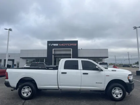 More photos of 2022 RAM 2500 Tradesman Crew Cab LWB 4WD at RS Motors, IN