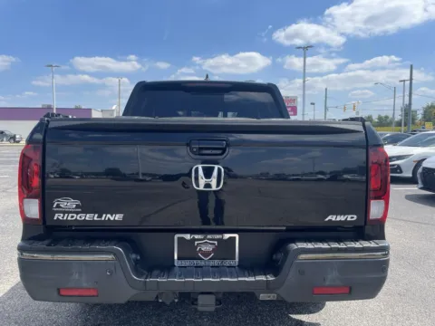 More photos of 2017 Honda Ridgeline Black Edition AWD at RS Motors, IN