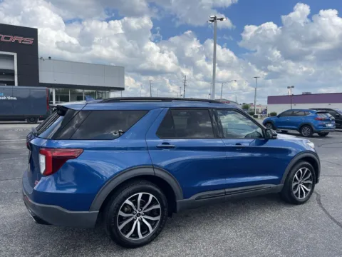 More photos of 2020 Ford Explorer ST AWD at RS Motors, IN