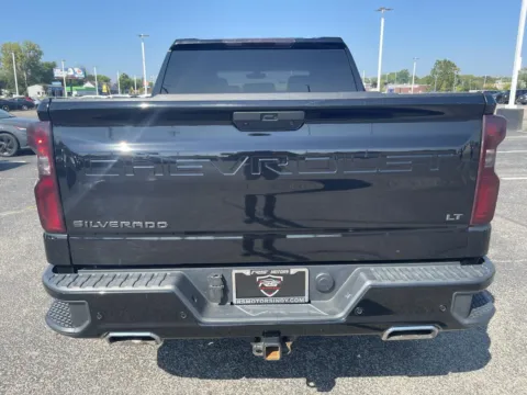 More photos of 2022 Chevrolet Silverado 1500 Limited LT Trail Boss Crew Cab 4WD at RS Motors, IN