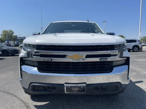 More photos of 2019 Chevrolet Silverado 1500 LT Crew Cab 4WD at RS Motors, IN