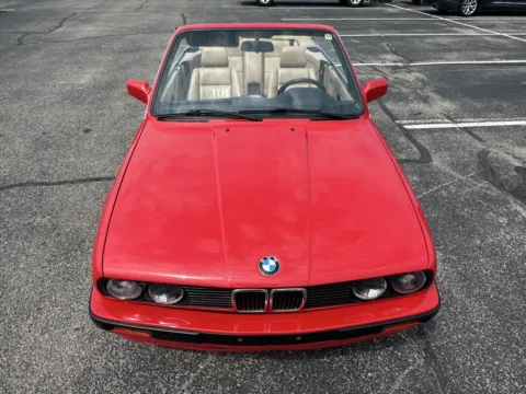 More photos of 1991 BMW 3-Series 318iC at RS Motors, IN