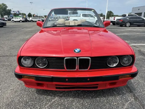 More photos of 1991 BMW 3-Series 318iC at RS Motors, IN