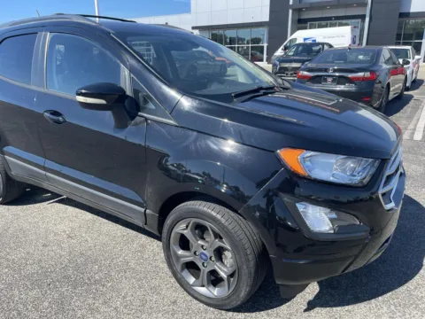 More photos of 2018 Ford EcoSport SES AWD at RS Motors, IN