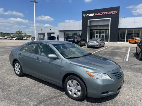 Green 2008 Toyota Camry LE for sale in Indianapolis, IN