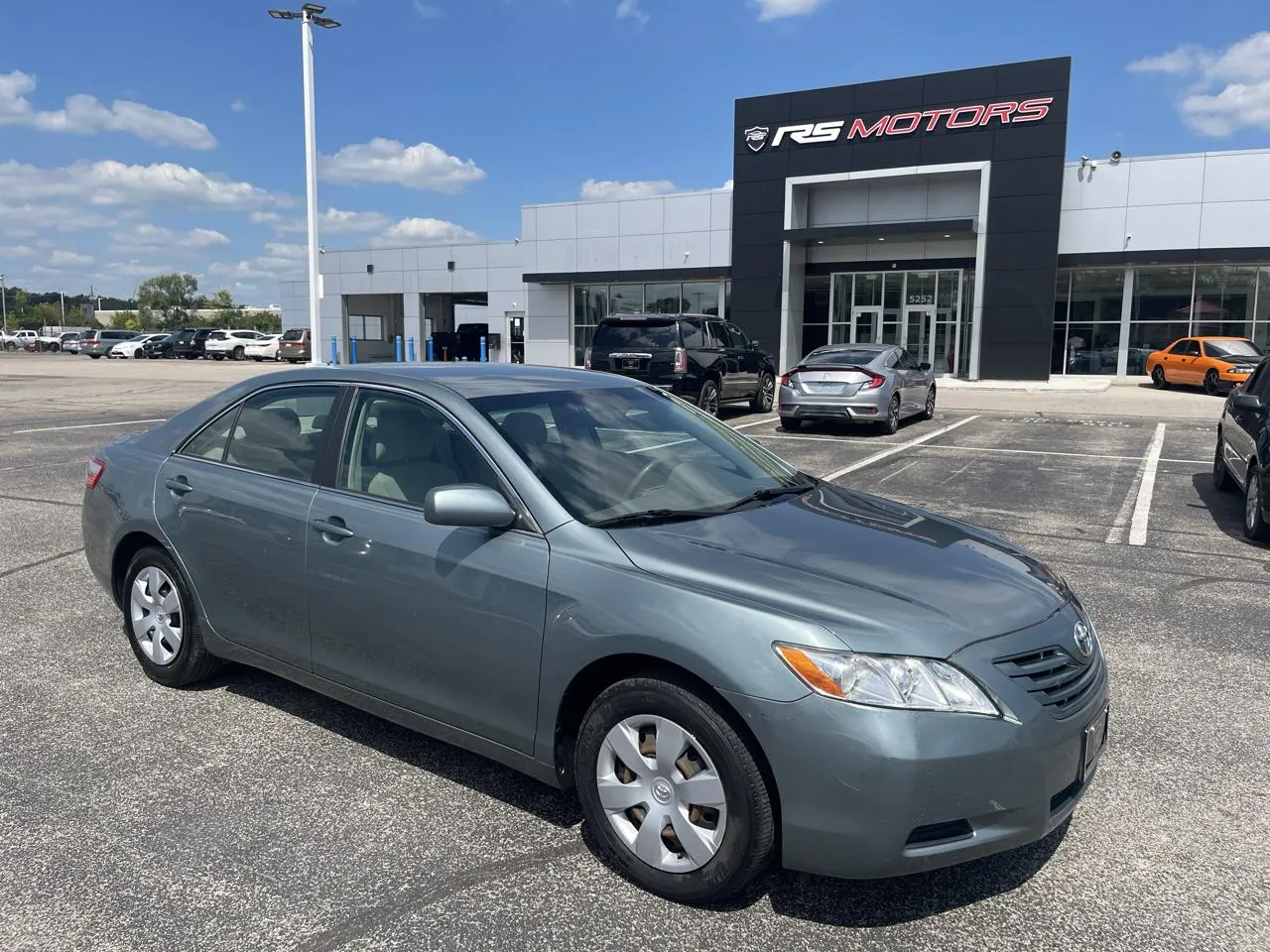 Green 2008 Toyota Camry LE for sale in Indianapolis, IN