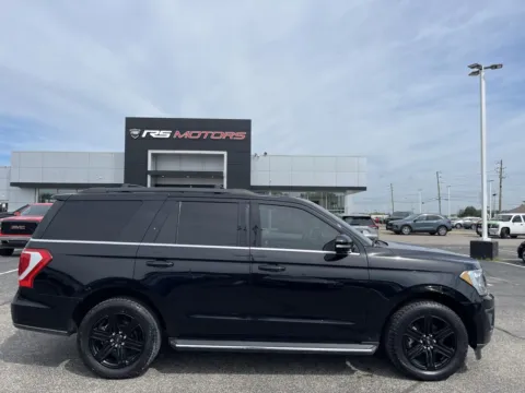 More photos of 2021 Ford Expedition XLT at RS Motors, IN