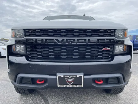 More photos of 2021 Chevrolet Silverado 1500 Custom Trail Boss Crew Cab Long Box 4WD at RS Motors, IN