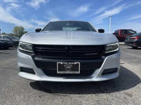 More photos of 2019 Dodge Charger SXT at RS Motors, IN