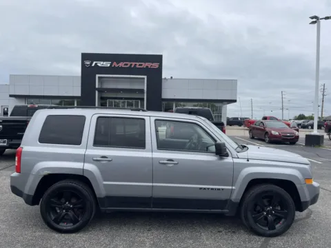 More photos of 2015 Jeep Patriot Sport 2WD at RS Motors, IN