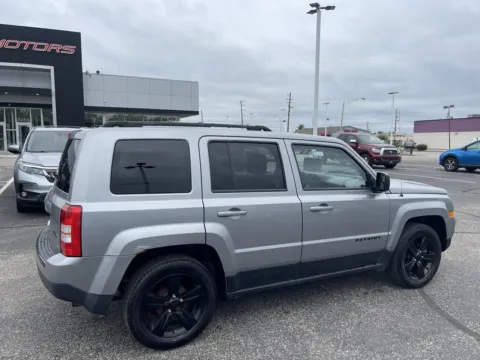 More photos of 2015 Jeep Patriot Sport 2WD at RS Motors, IN