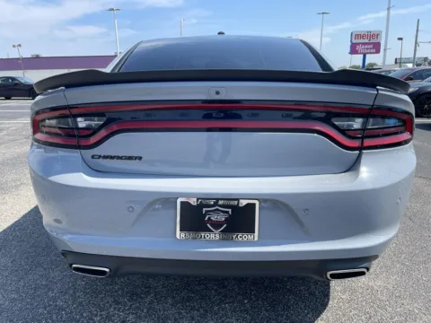 More photos of 2022 Dodge Charger SXT at RS Motors, IN