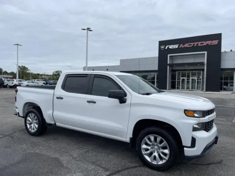 White 2021 Chevrolet Silverado 1500 Custom Crew Cab Long Box 4WD for sale in Indianapolis, IN