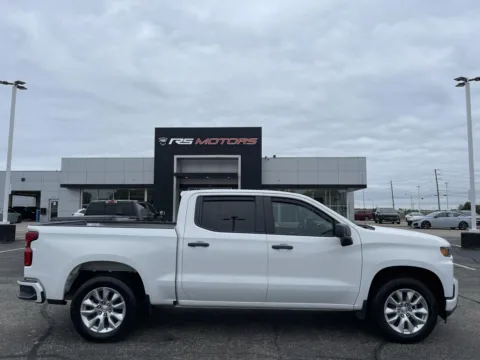 Photos of 2021 Chevrolet Silverado 1500 Custom Crew Cab Long Box 4WD for sale in Indianapolis, IN at RS Motors