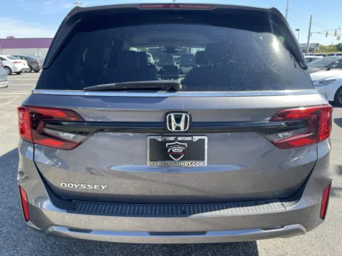 More photos of 2025 Honda Odyssey EX-L at RS Motors, IN