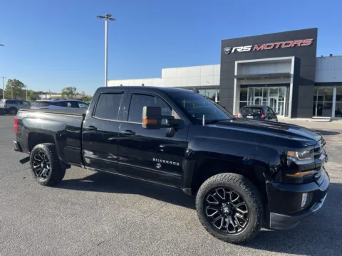 Photos of 2018 Chevrolet Silverado 1500 LT Double Cab 4WD for sale in Indianapolis, IN at RS Motors