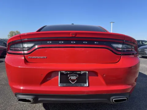 More photos of 2022 Dodge Charger SXT at RS Motors, IN