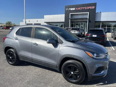 Photos of 2020 Chevrolet Trax LT AWD for sale in Indianapolis, IN at RS Motors