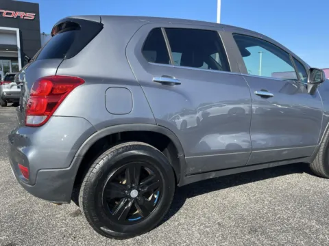 More photos of 2020 Chevrolet Trax LT AWD at RS Motors, IN