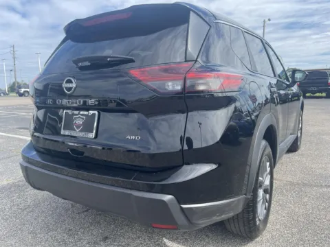 More photos of 2026 Nissan Rogue SV AWD at RS Motors, IN