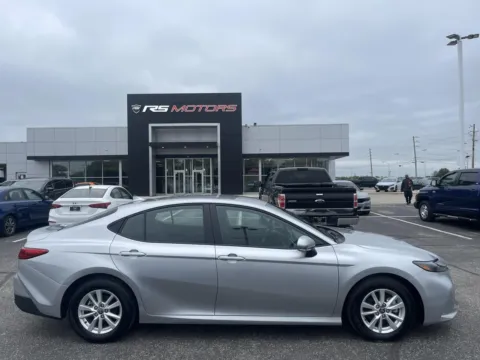 More photos of 2025 Toyota Camry Hybrid XLE at RS Motors, IN