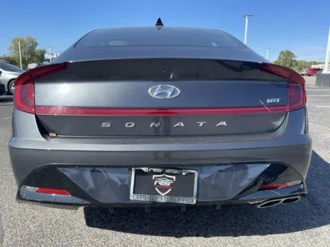 More photos of 2020 Hyundai Sonata SEL Plus at RS Motors, IN