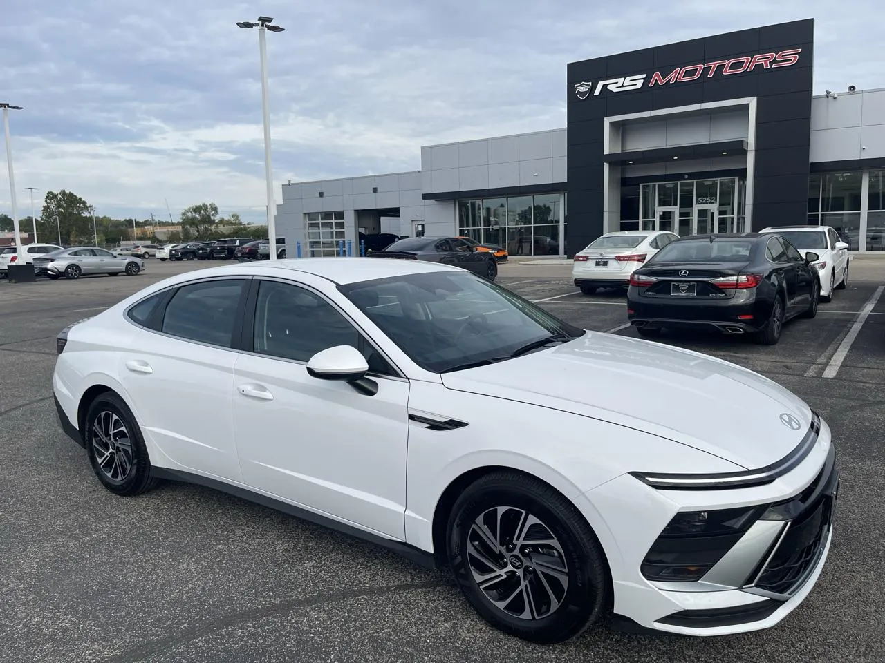 2026 Hyundai Sonata Hybrid Blue