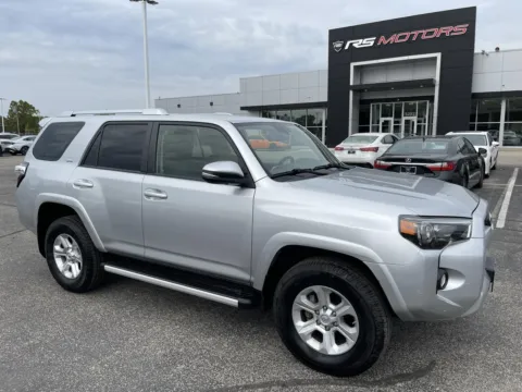 Silver 2017 Toyota 4Runner SR5 4WD for sale in Indianapolis, IN