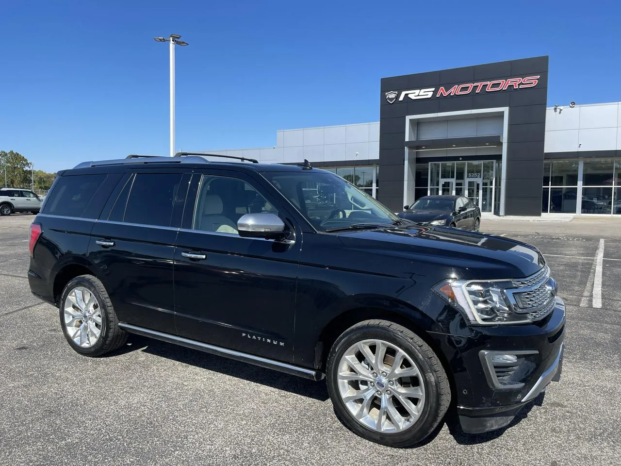 Black 2018 Ford Expedition Platinum for sale in Indianapolis, IN